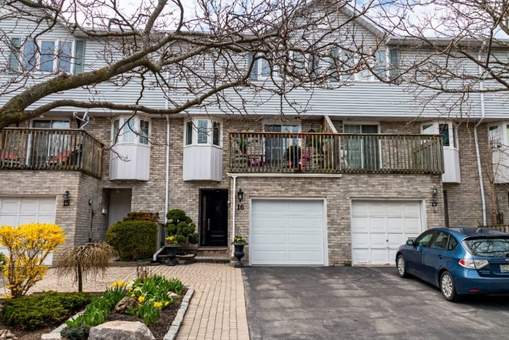 16 - 2299 Marine Drive Exterior