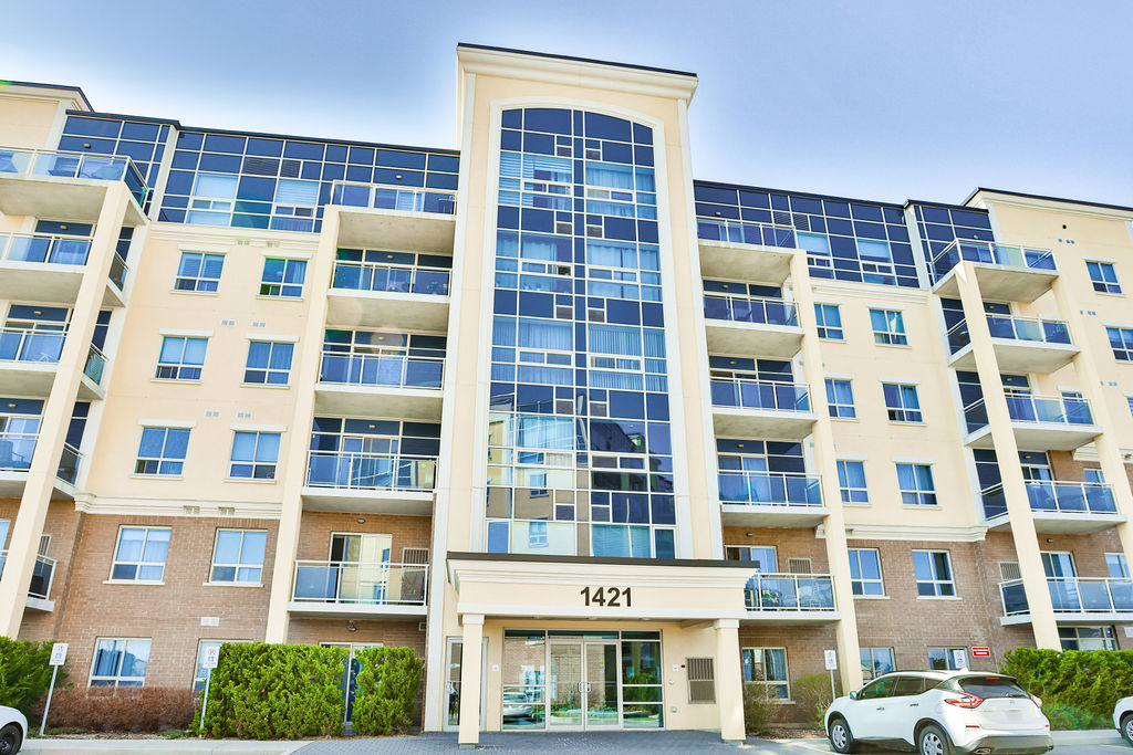 1421 Costigan Road, Unit 609 Milton | Building