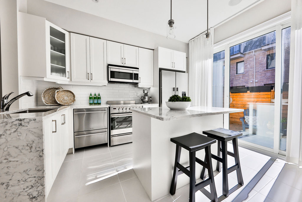 250 Royalton Common Kitchen
